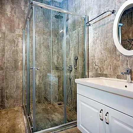 Infinity Signature 4*