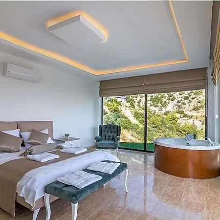 Infinity Signature Hotel 4*