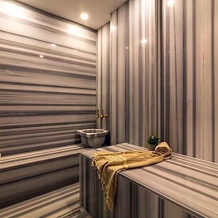 Infinity Signature 4*